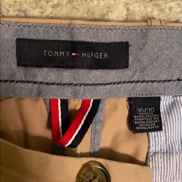 Men’s Tommy Hilfiger khaki pants - Picture 3 of 4